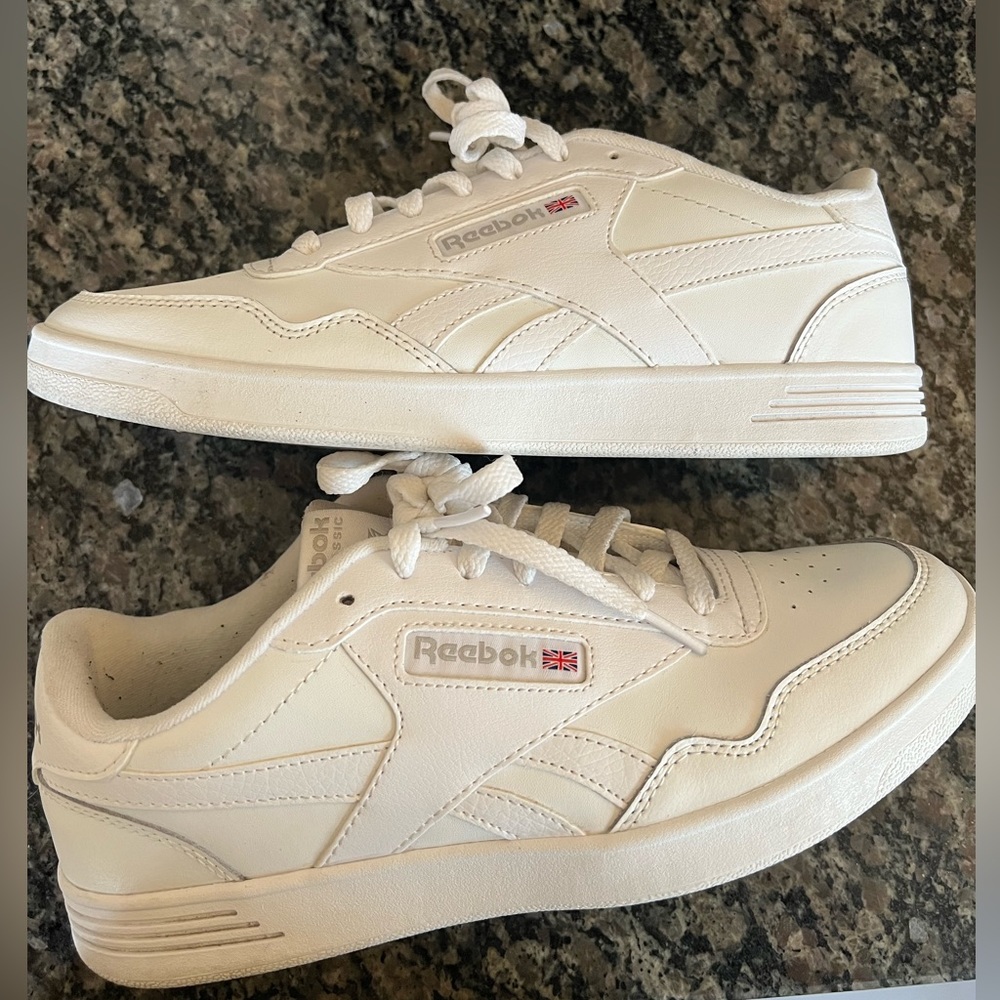 Reebok Shoes Men’s Size 9